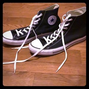 Men’s Converse Chuck Taylor’s Size 13